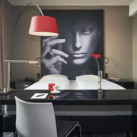 Legere Hotel