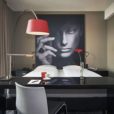 Legere Hotel